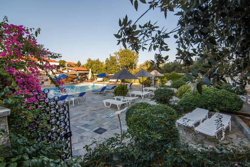 Elpida Aparthotel Gouves Exterior foto